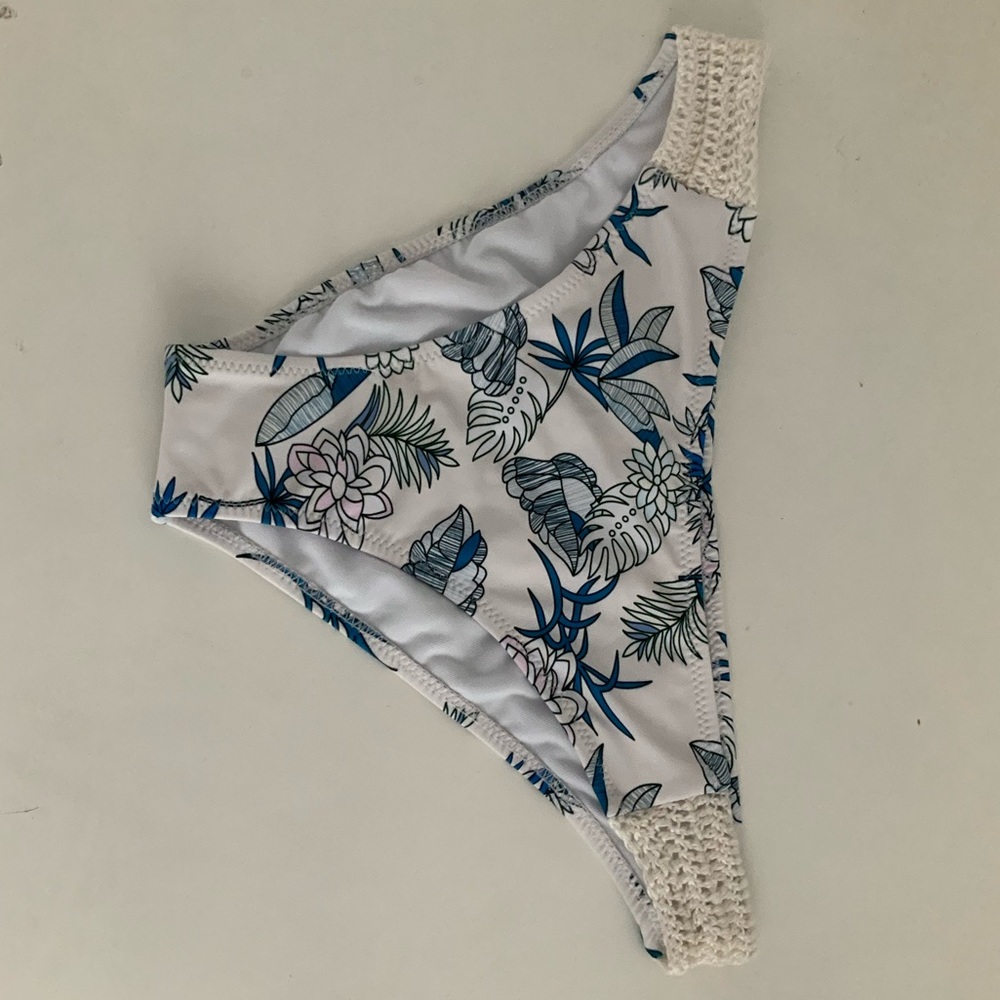 Cute Cupshe Bathing Suit Set